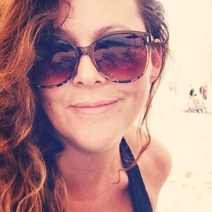 Meet your Posher, Dina michelle